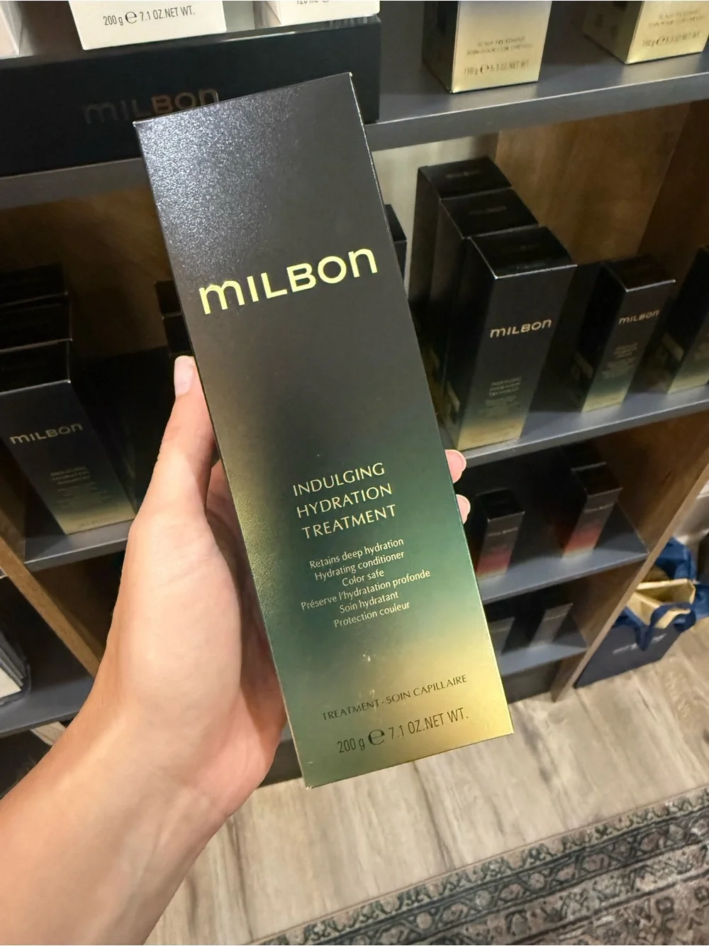 Milbon Indulging Hydration Treatment - Black & Gold